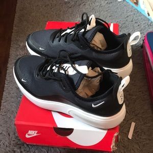 Womens nike air max DIA